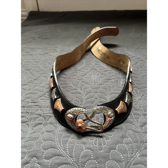 Streets Ahead VTG Silver & Rose Gold Medallion Black Leather Belt SZM/L RARE 42\
